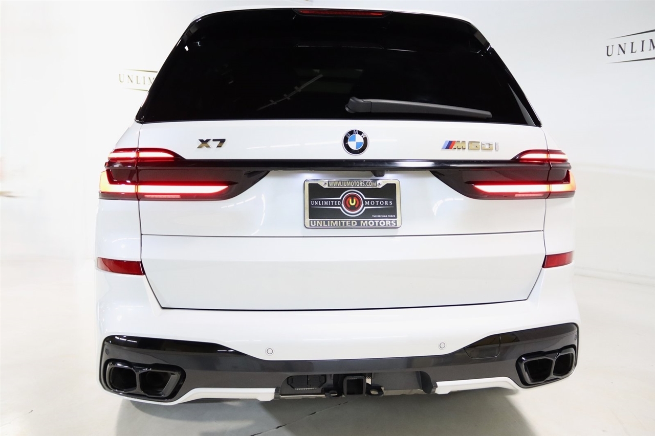 BMW X7  2024
