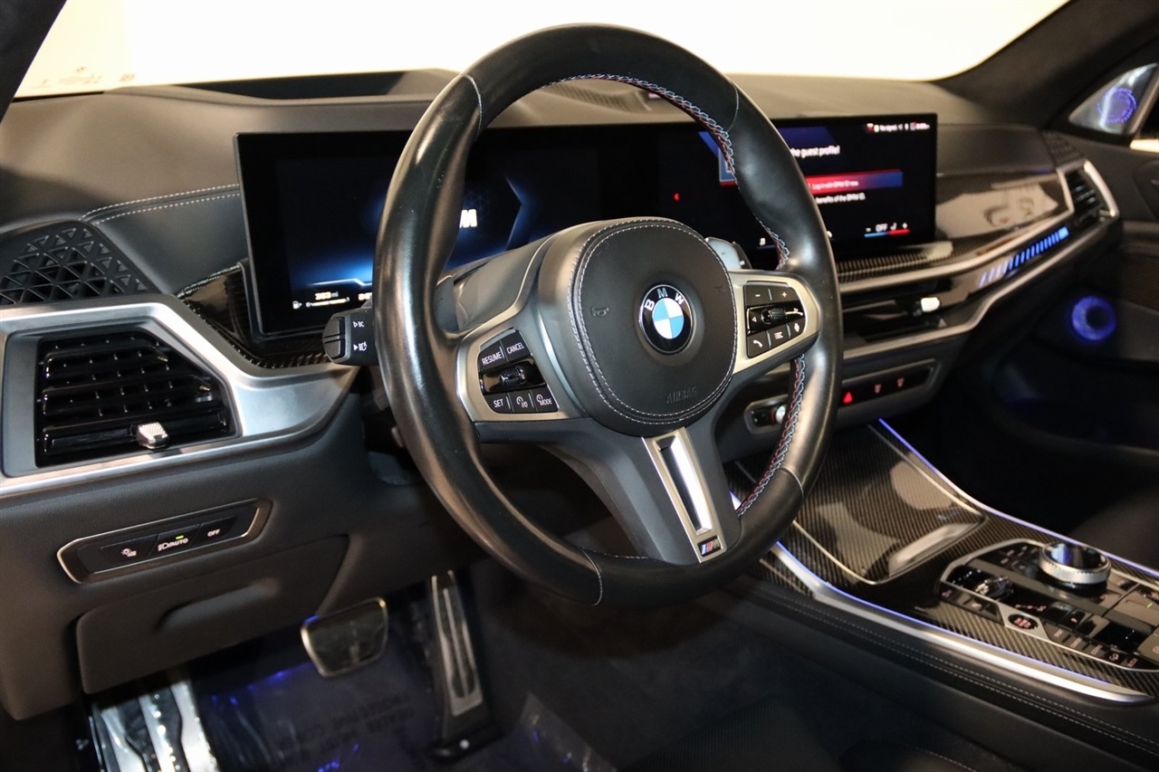 BMW X7  2024