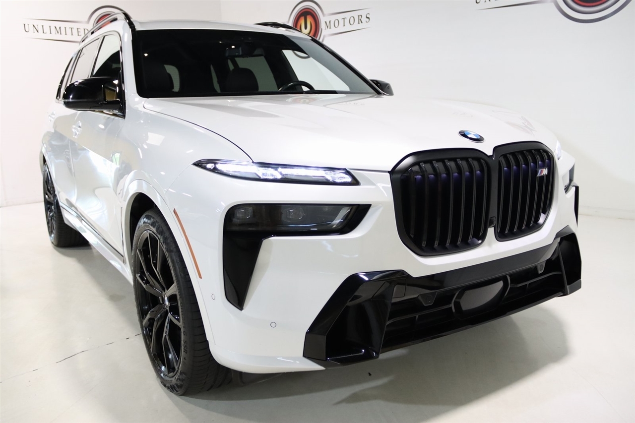 BMW X7  2024
