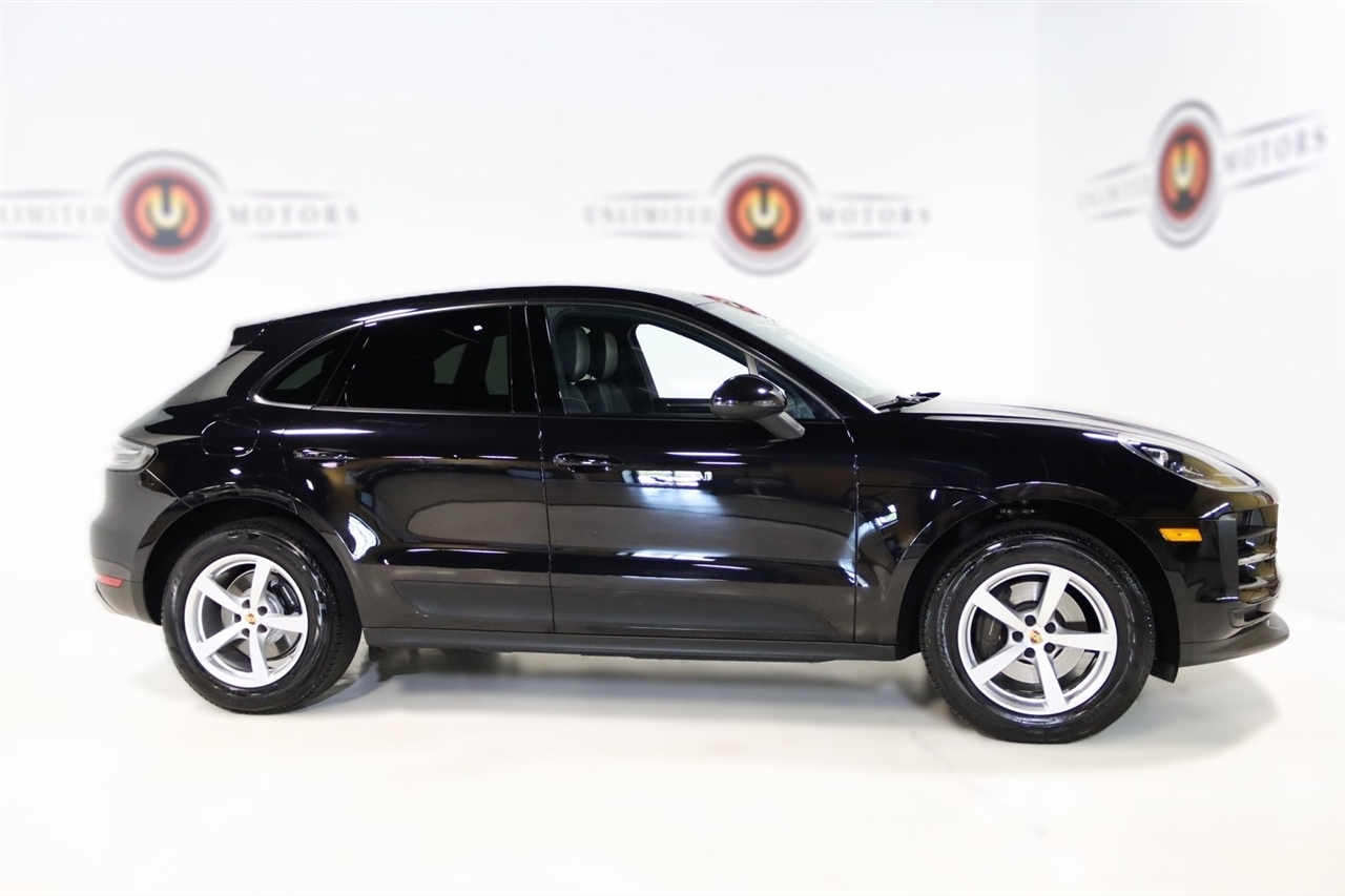 Porsche Macan  2020