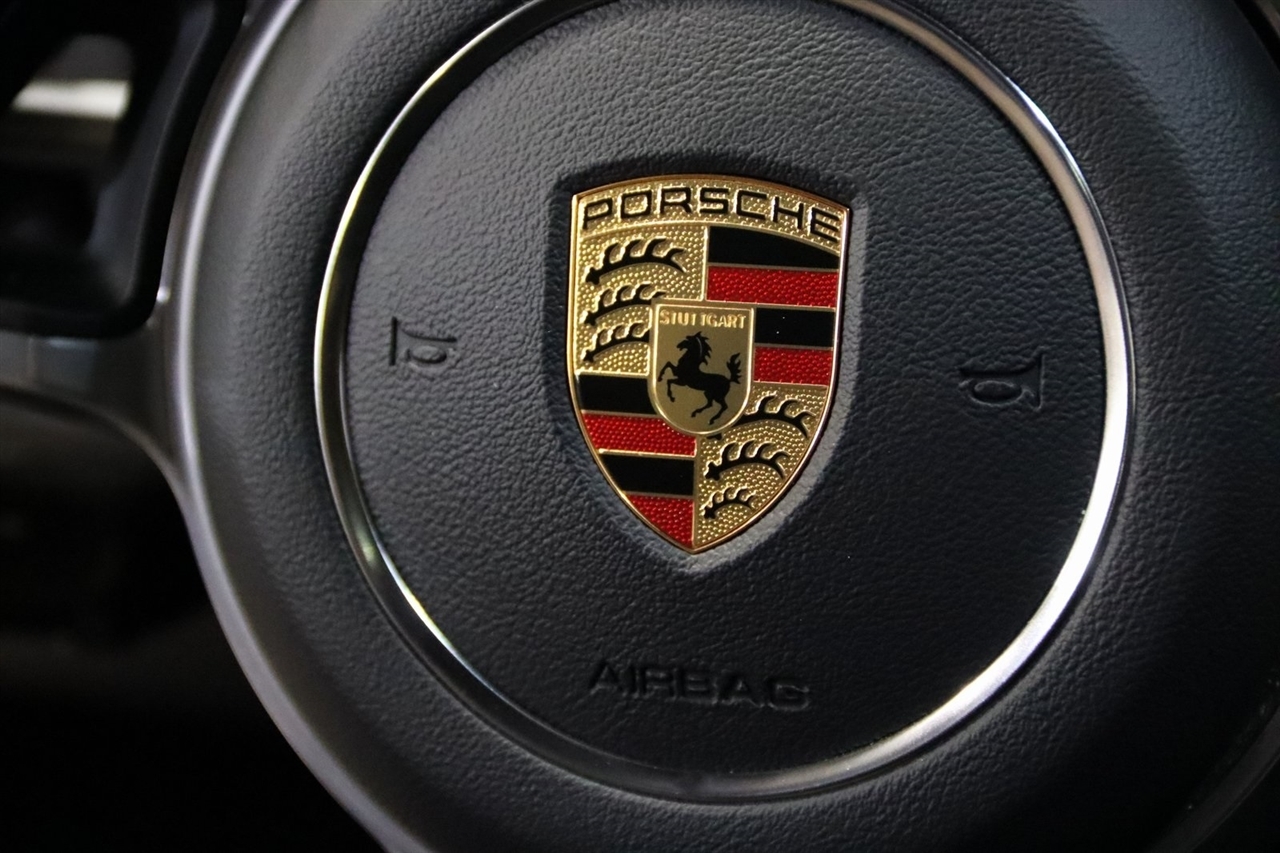 Porsche Macan  2020