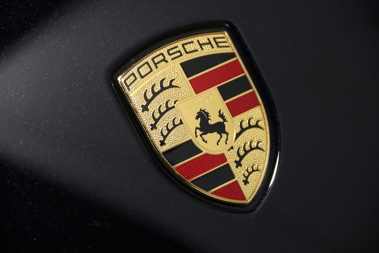 Porsche Macan  2020