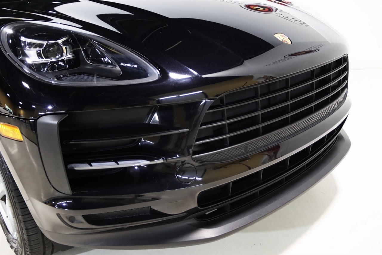 Porsche Macan  2020