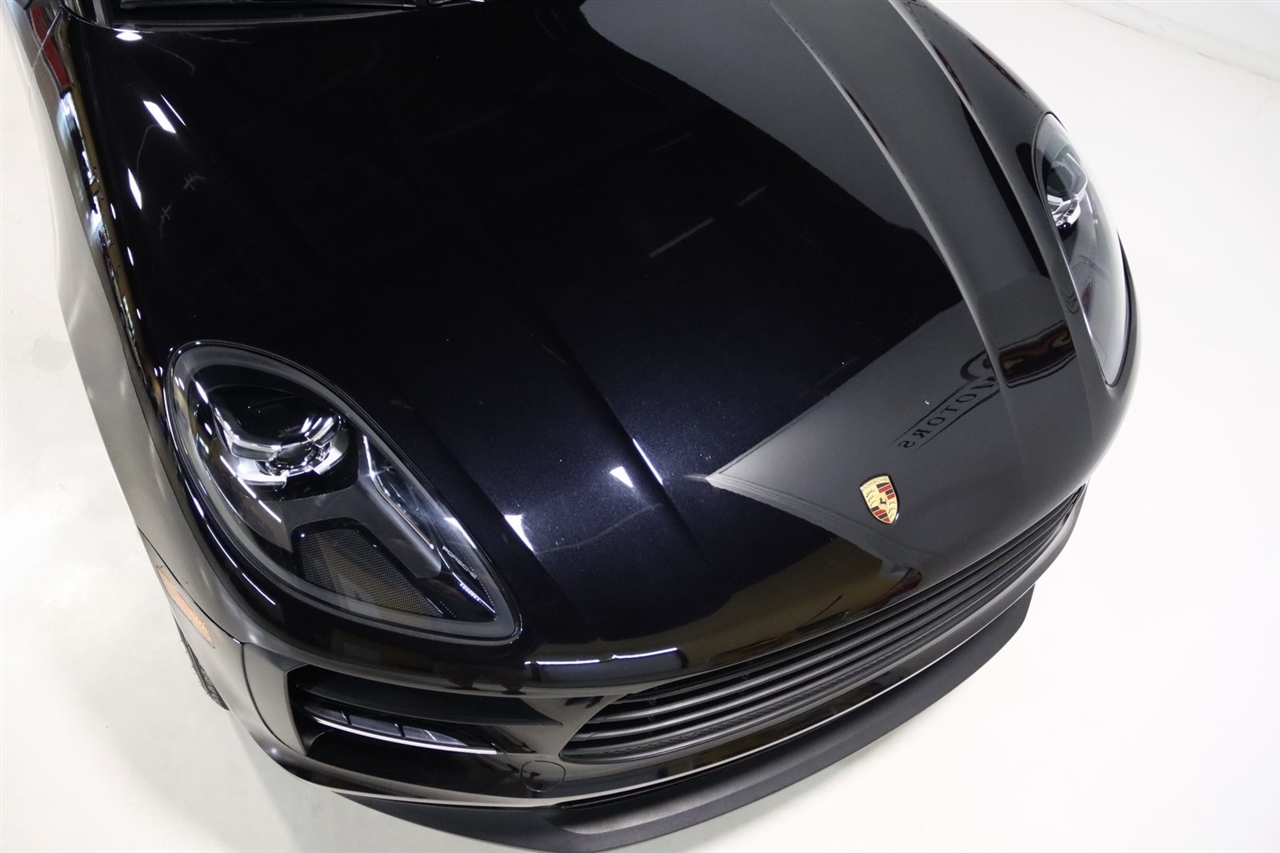 Porsche Macan  2020