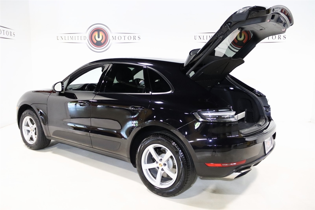 Porsche Macan  2020
