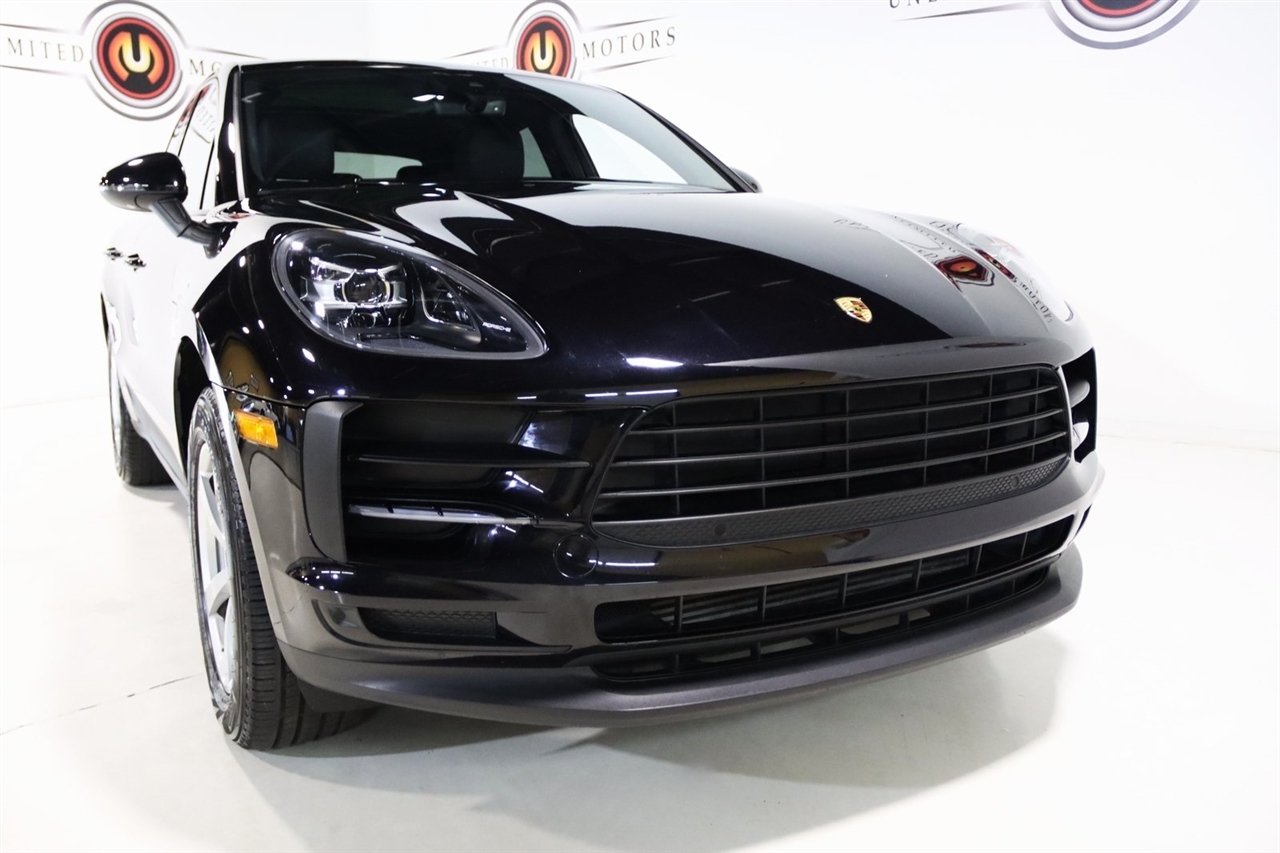 Porsche Macan  2020