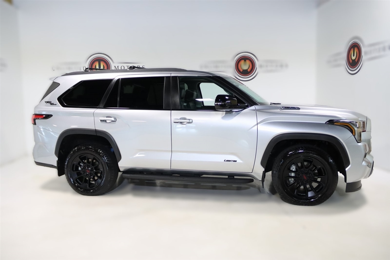 Toyota Sequoia  2024