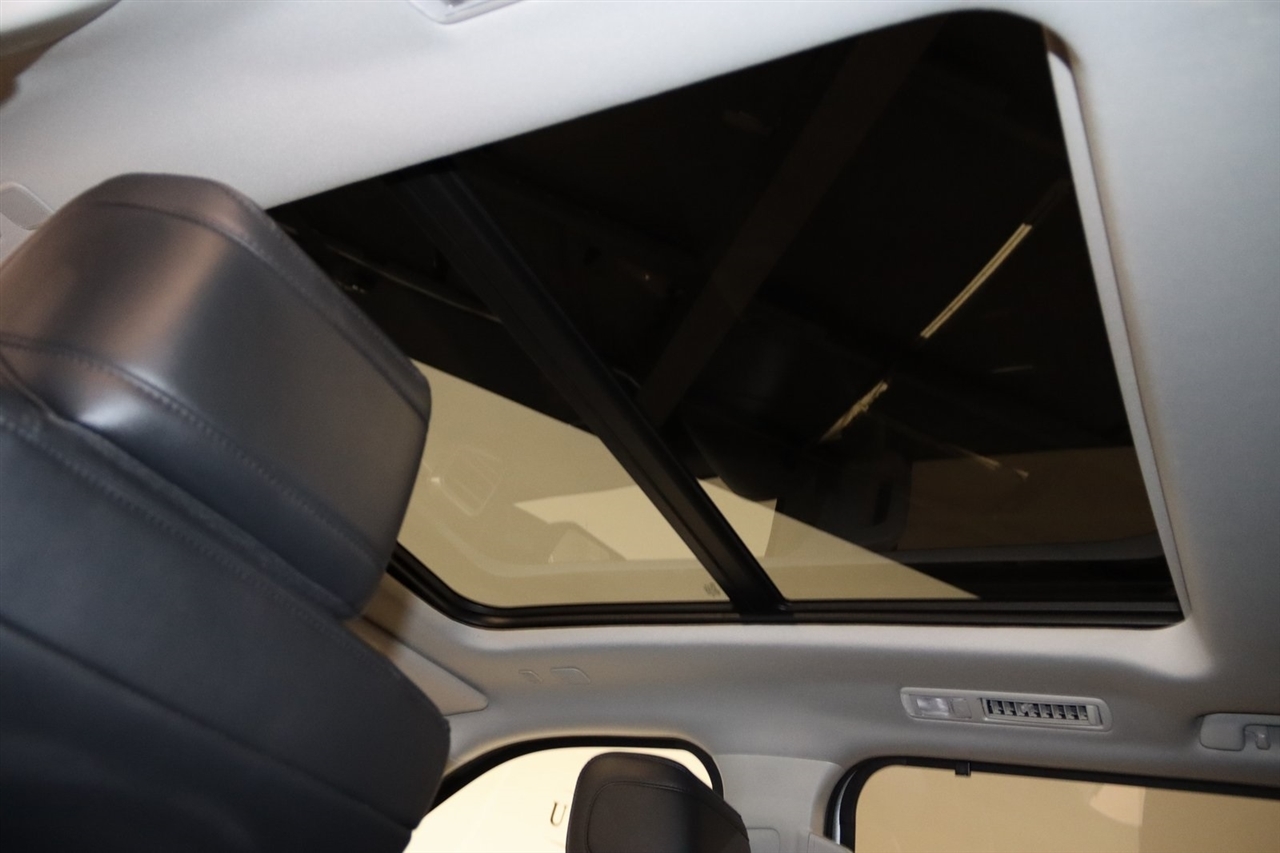 Toyota Sequoia  2024