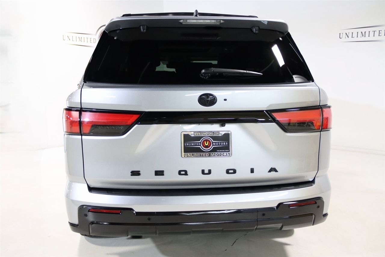 Toyota Sequoia  2024