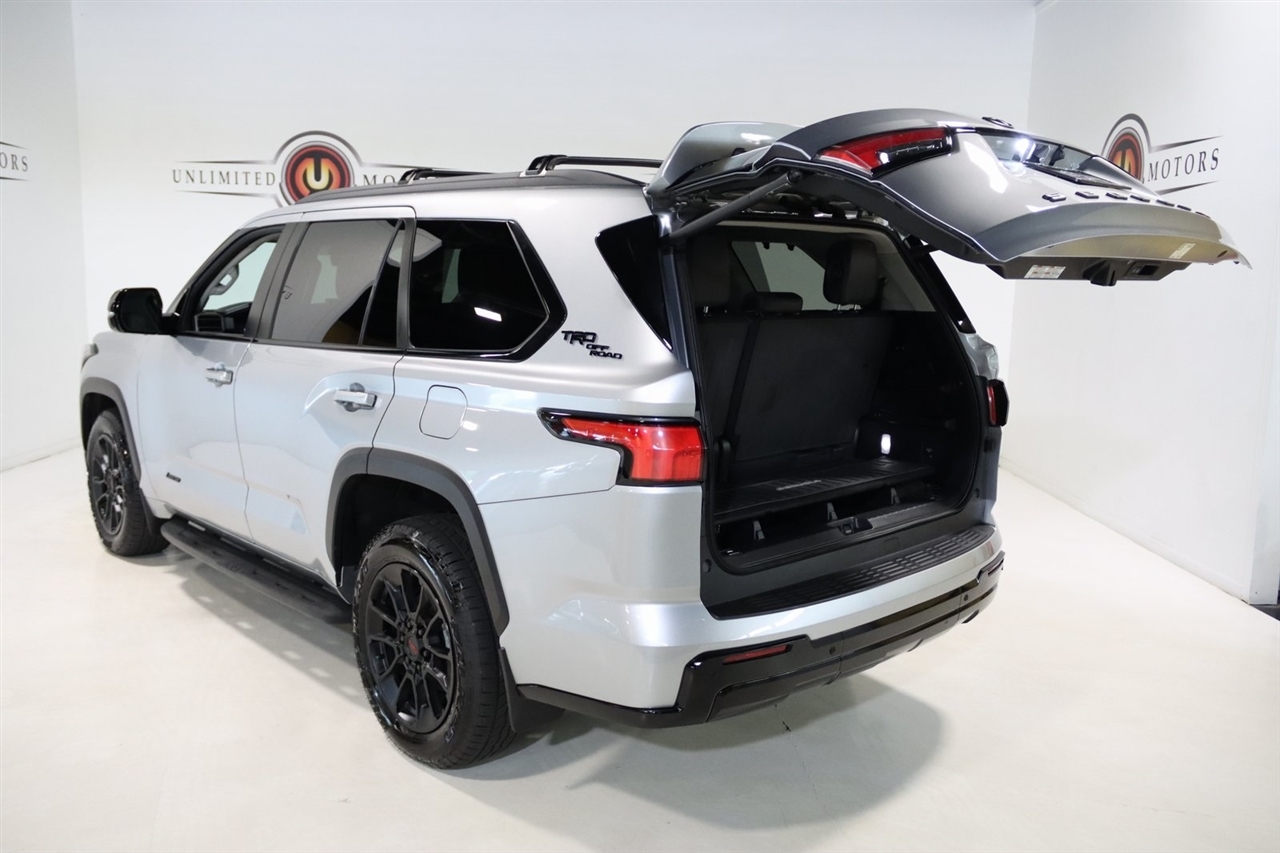 Toyota Sequoia  2024