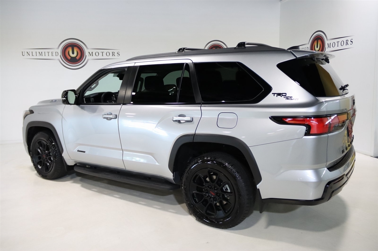 Toyota Sequoia  2024