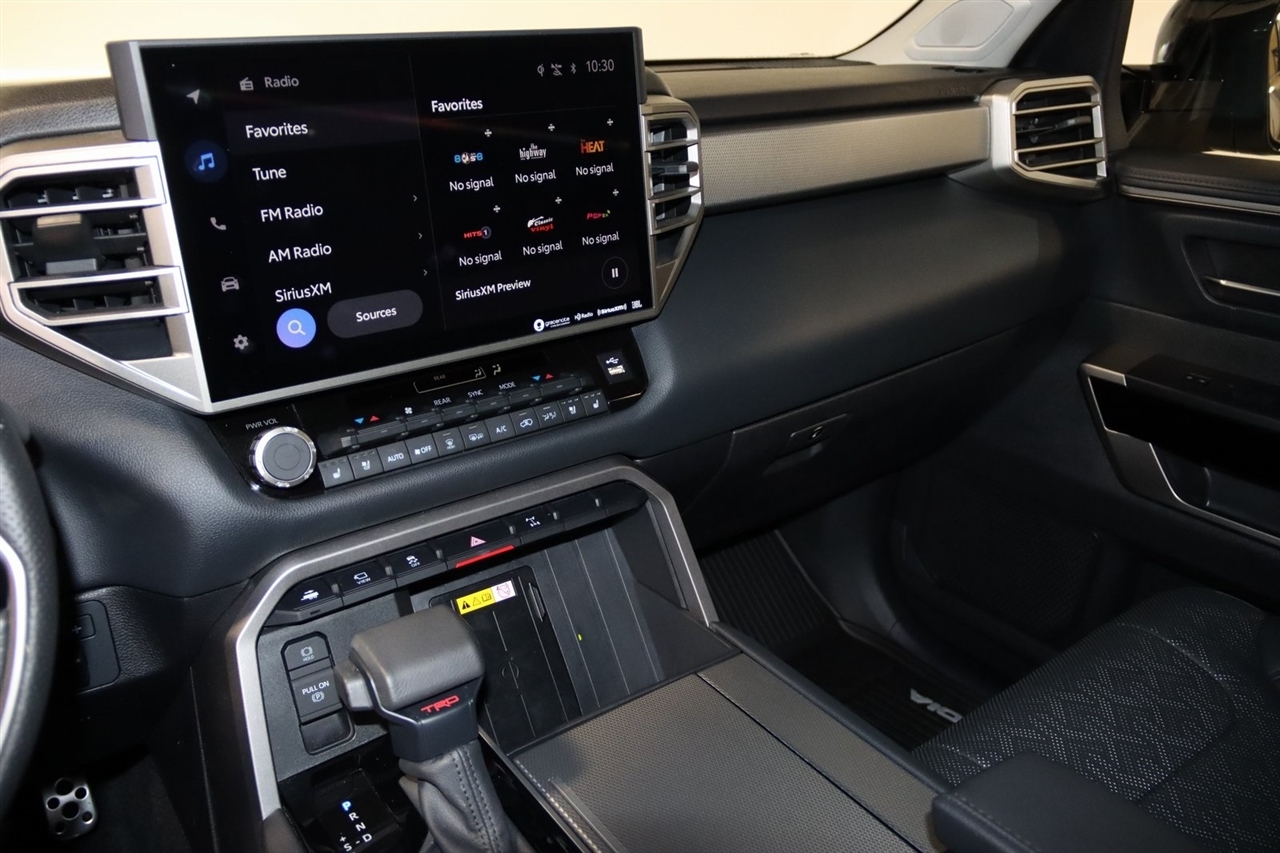 Toyota Sequoia  2024