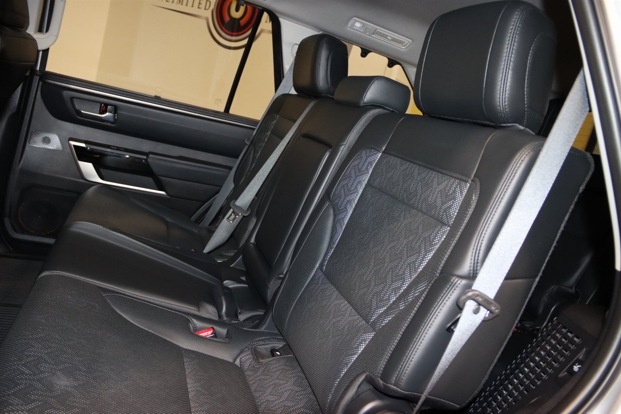 Toyota Sequoia  2024