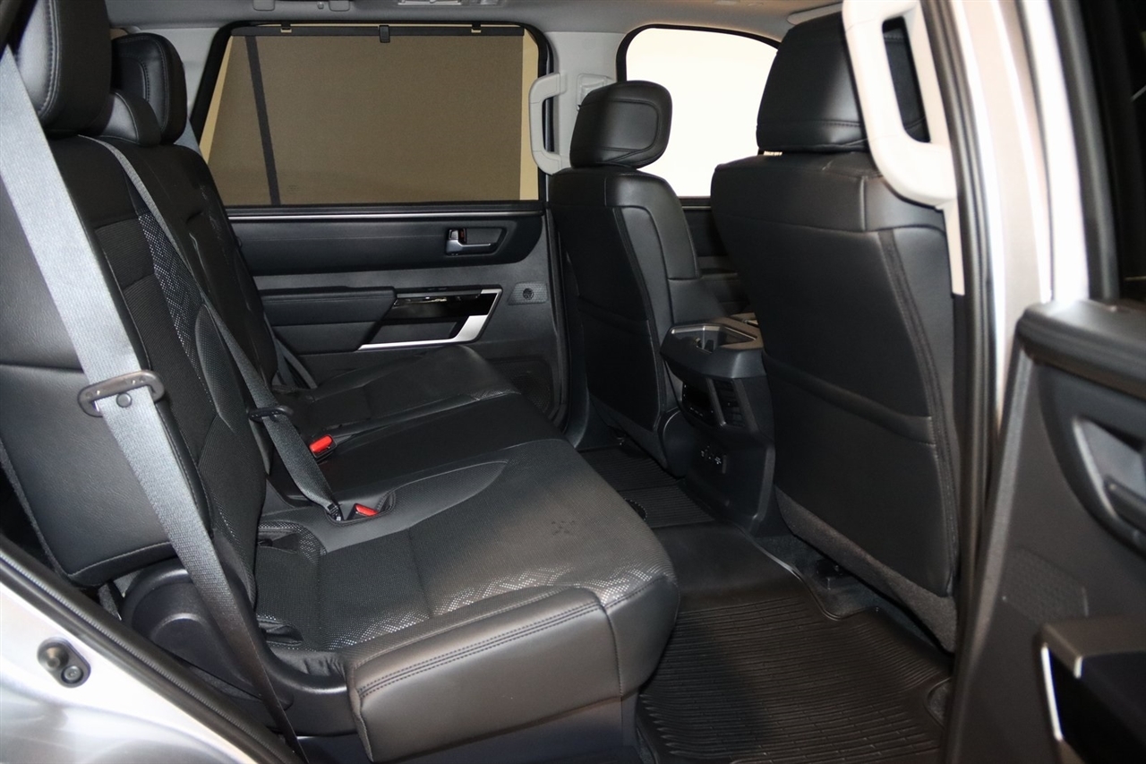 Toyota Sequoia  2024