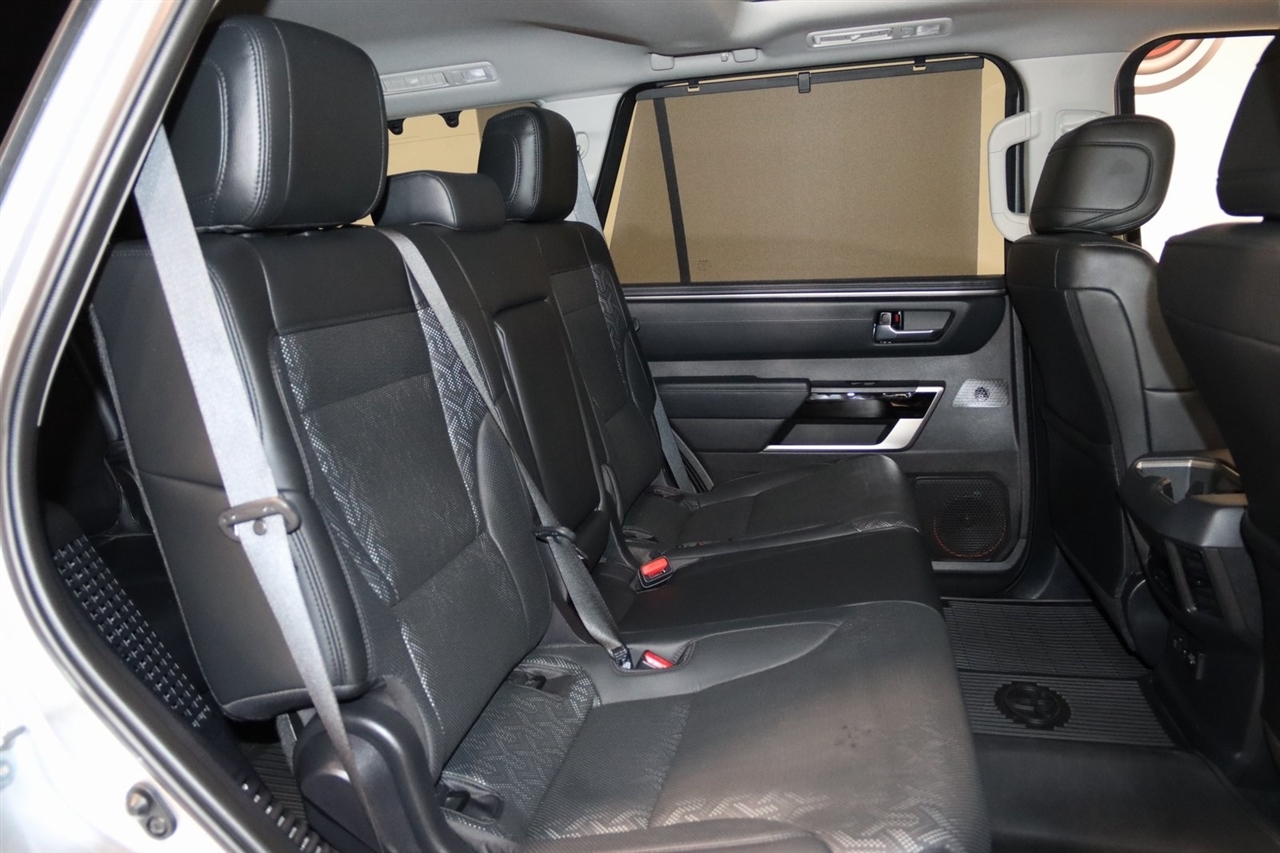 Toyota Sequoia  2024