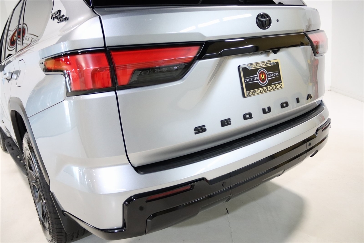 Toyota Sequoia  2024