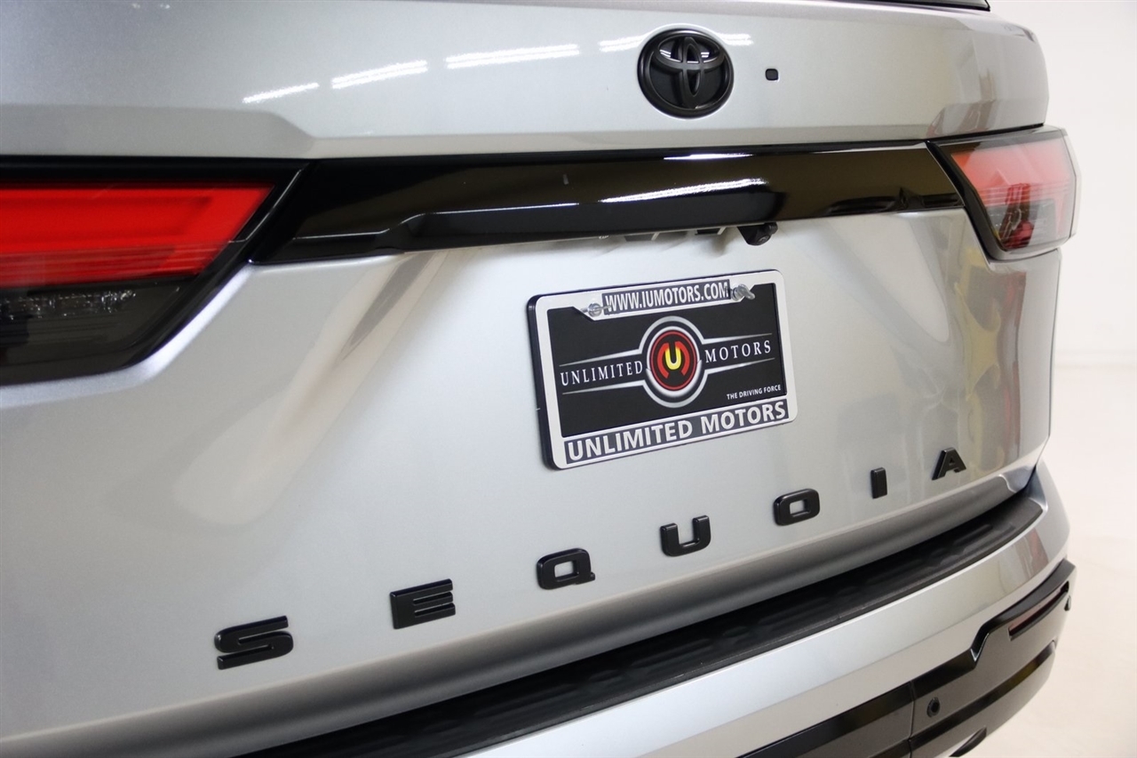 Toyota Sequoia  2024