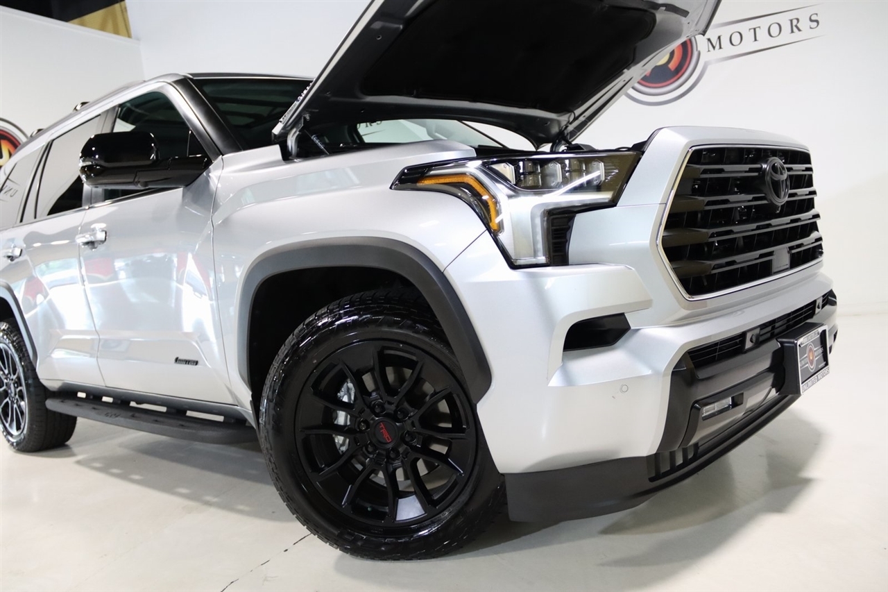 Toyota Sequoia  2024