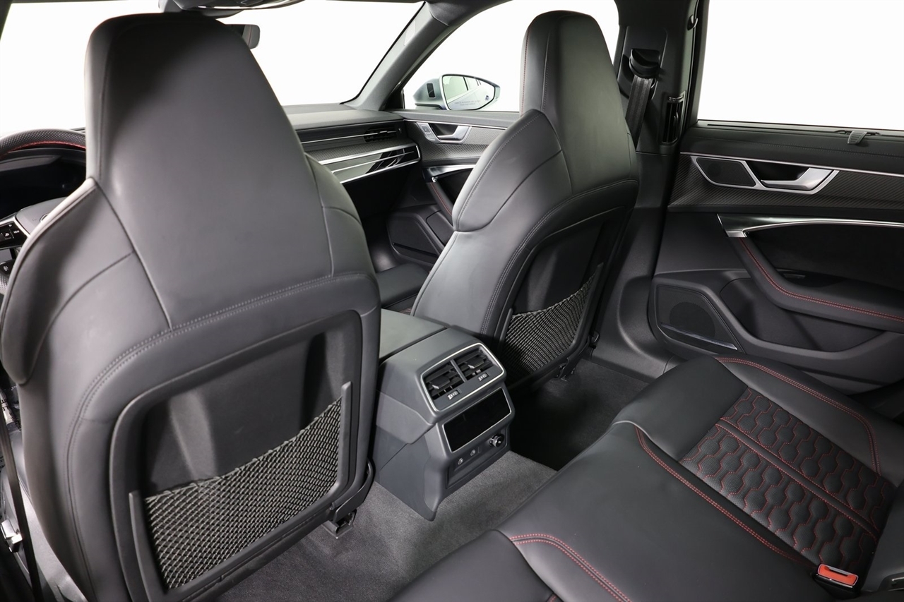 Audi RS6 Avant  2023