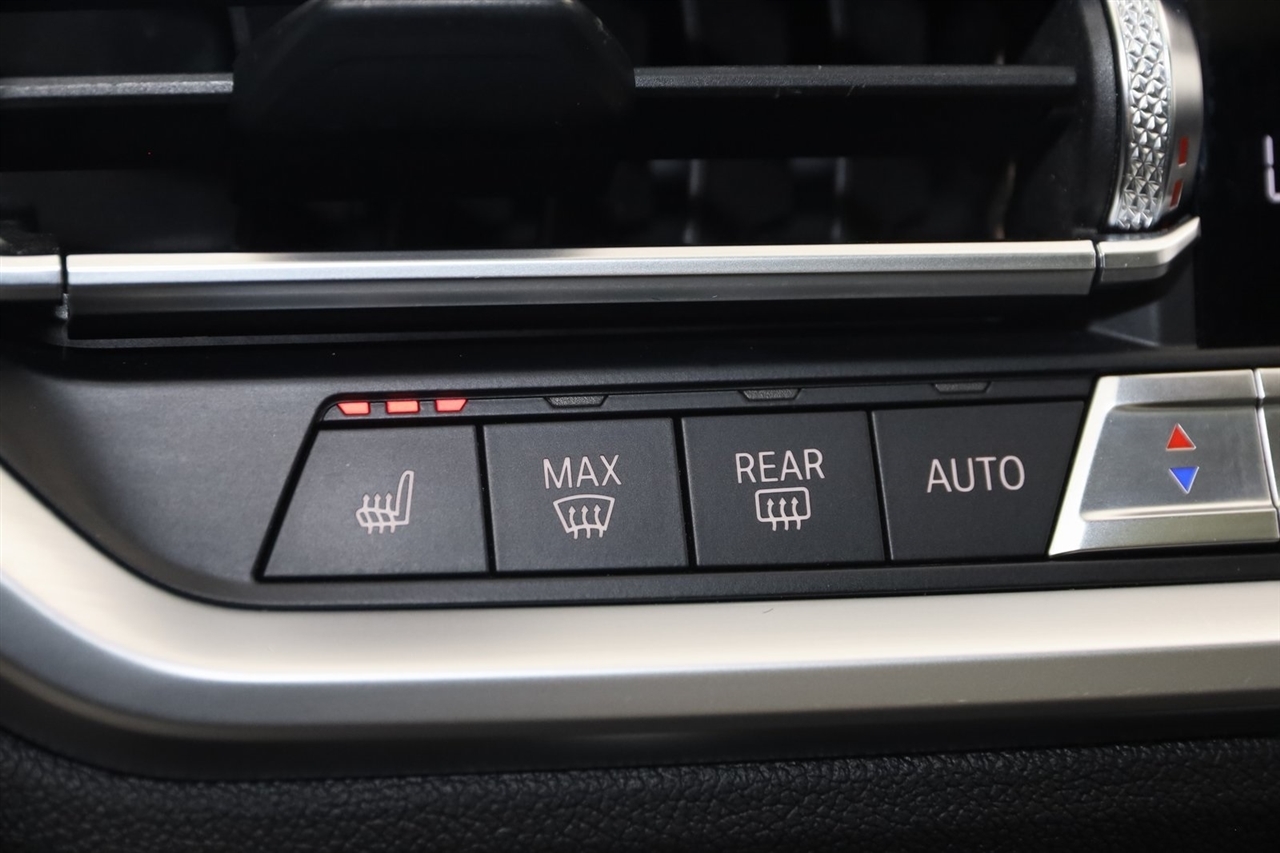 BMW 3-Series  2020