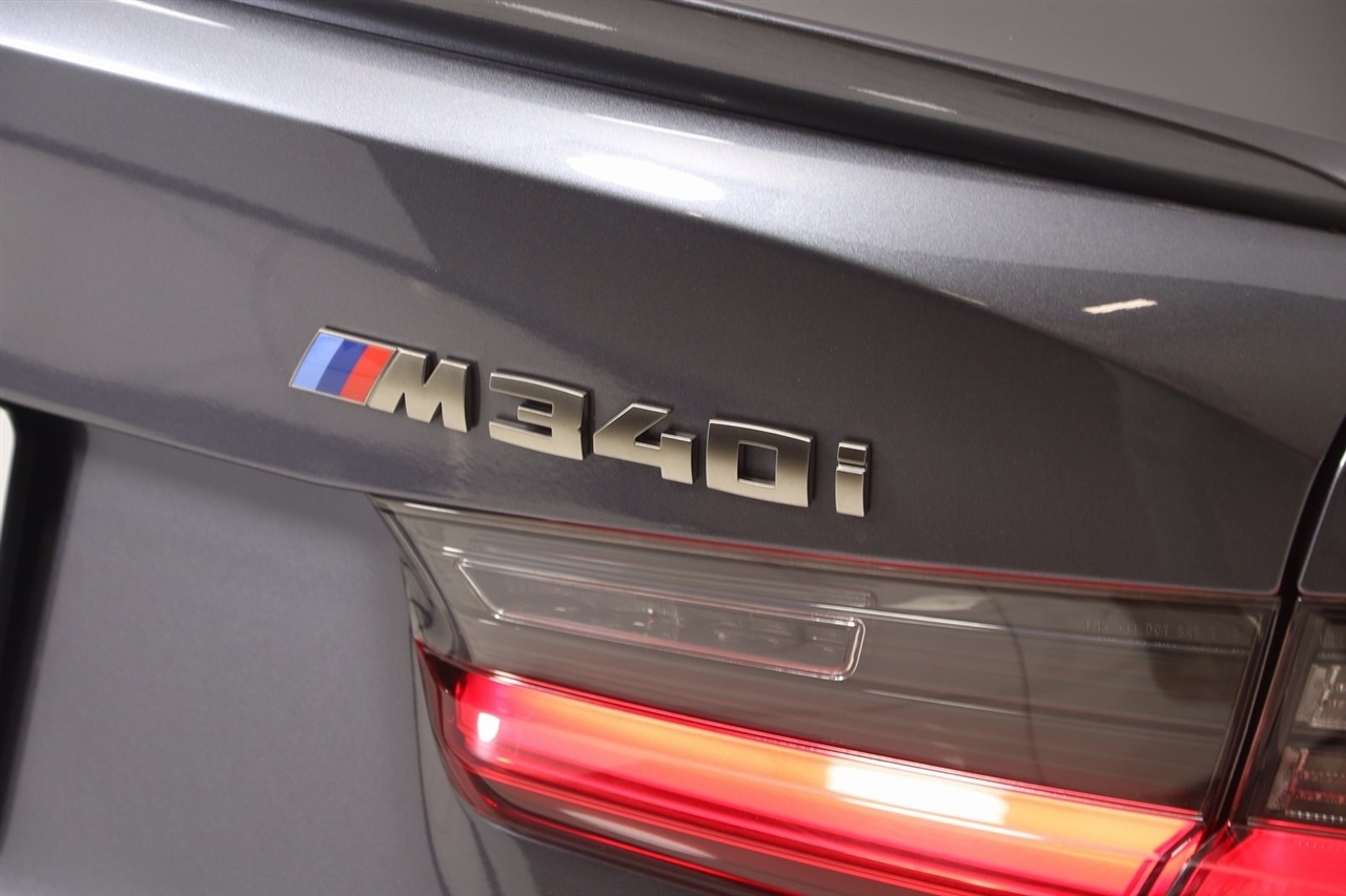 BMW 3-Series  2020