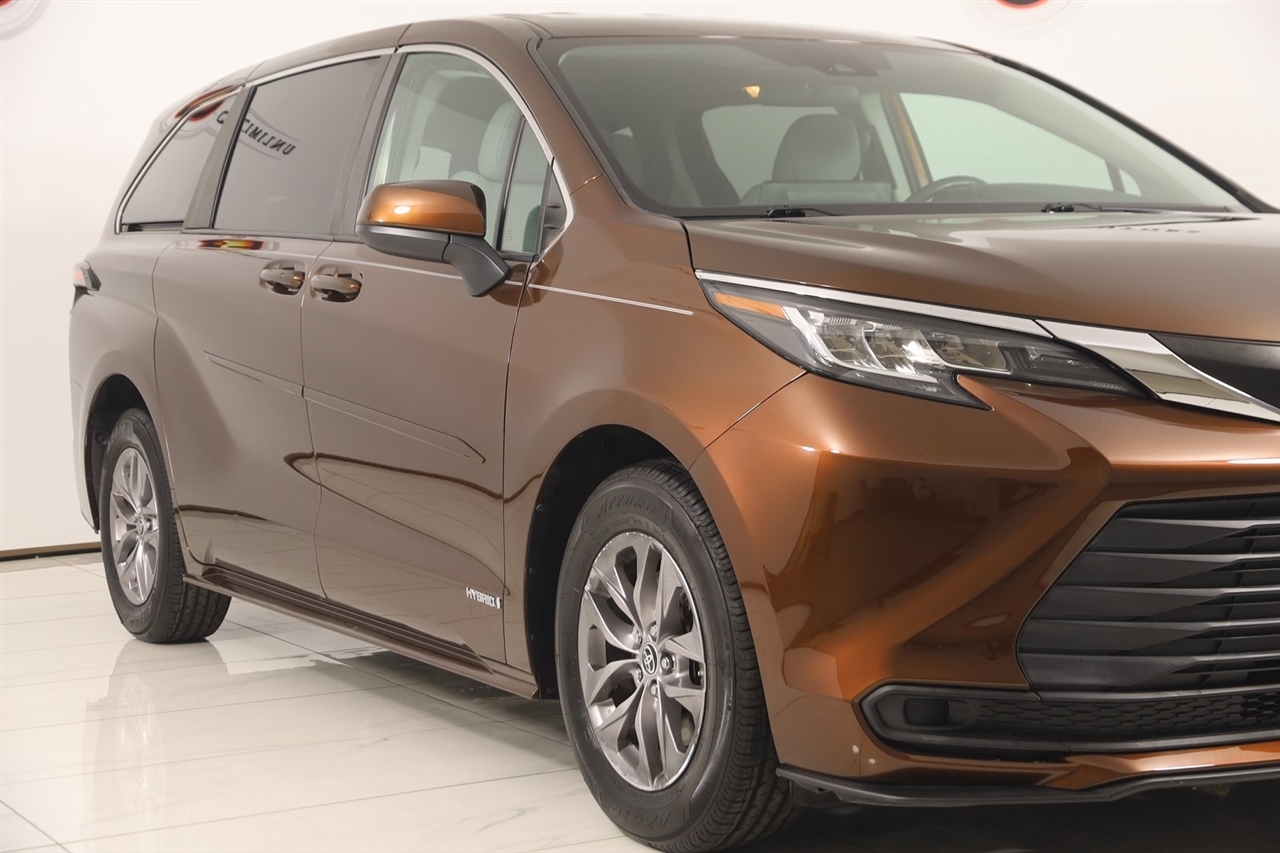 Toyota Sienna  2021