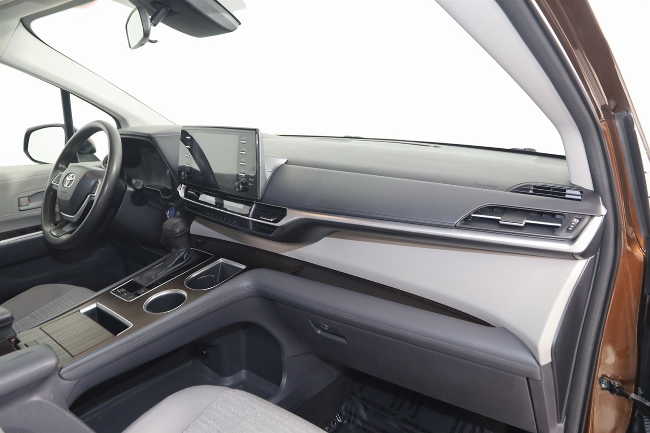Toyota Sienna  2021