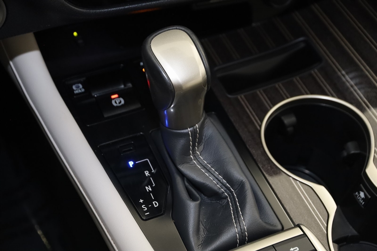 Lexus RX 450hL  2022