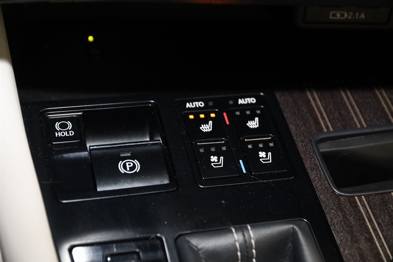 Lexus RX 450hL  2022