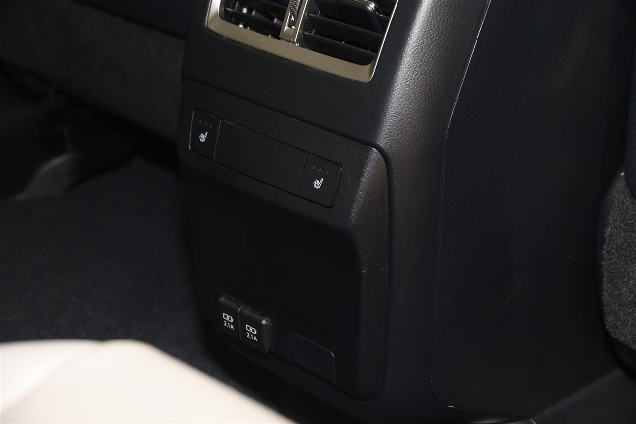 Lexus RX 450hL  2022