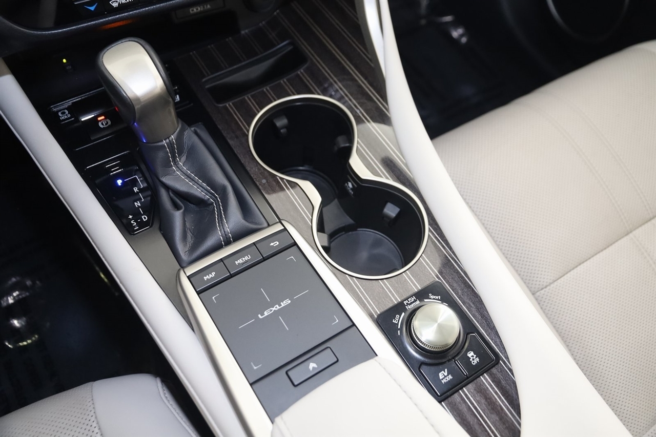 Lexus RX 450hL  2022