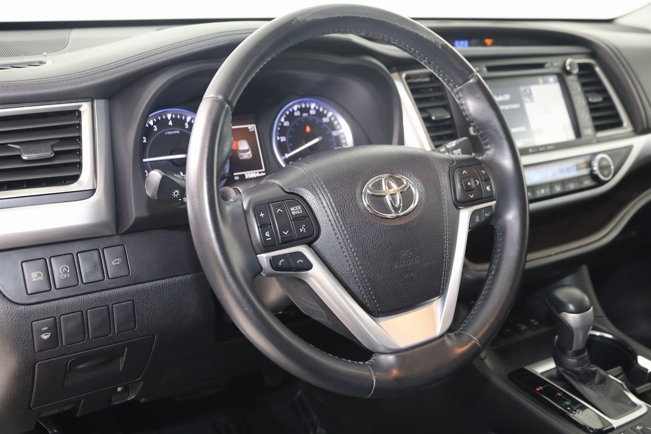 Toyota Highlander  2018