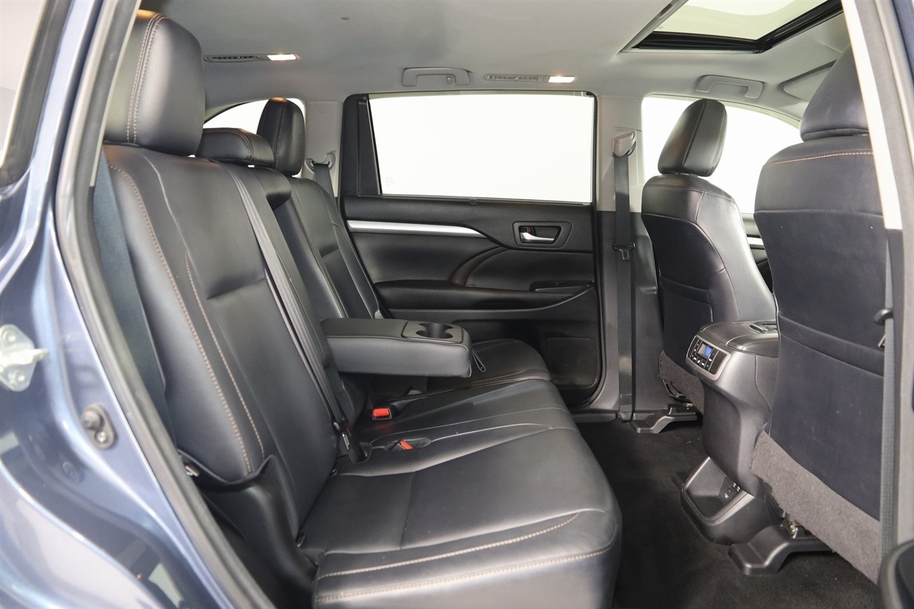 Toyota Highlander  2018