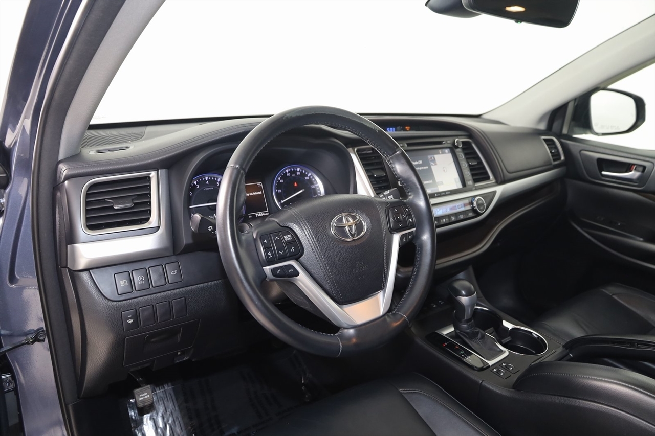 Toyota Highlander  2018