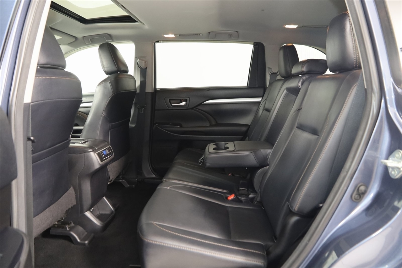 Toyota Highlander  2018