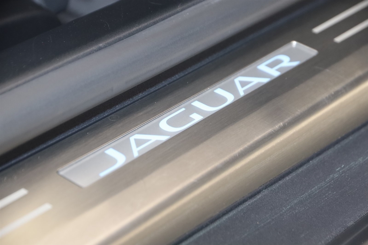 Jaguar F-Type  2022
