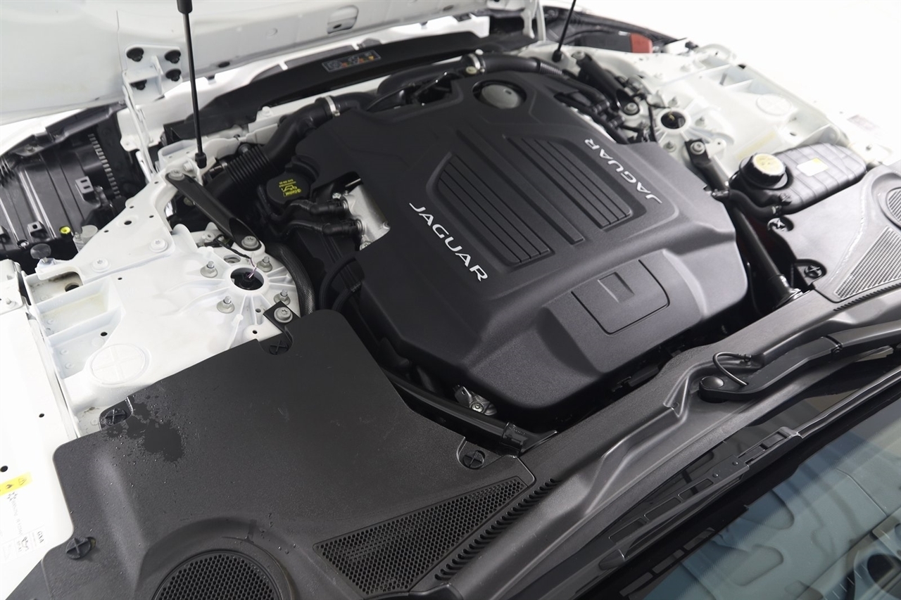 Jaguar F-Type  2022