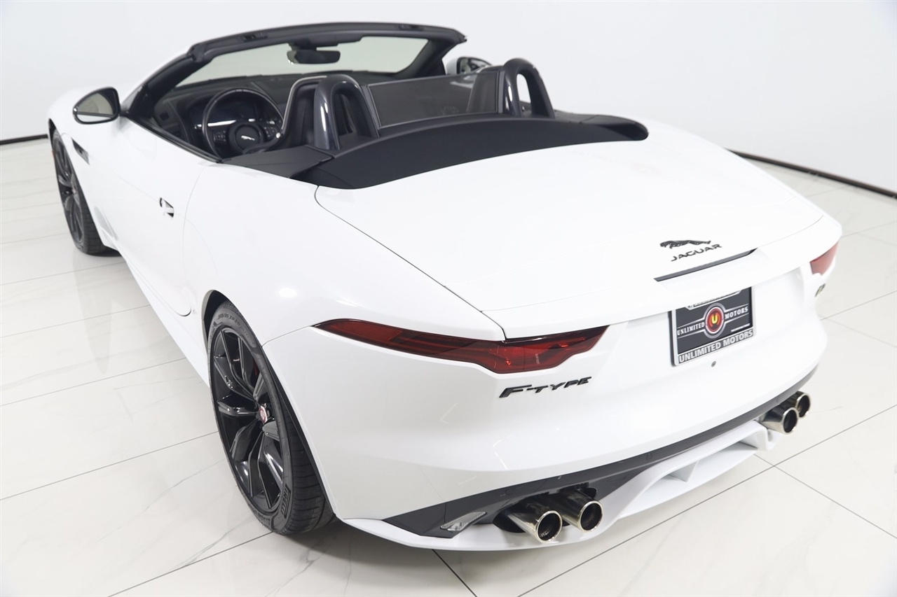 Jaguar F-Type  2022