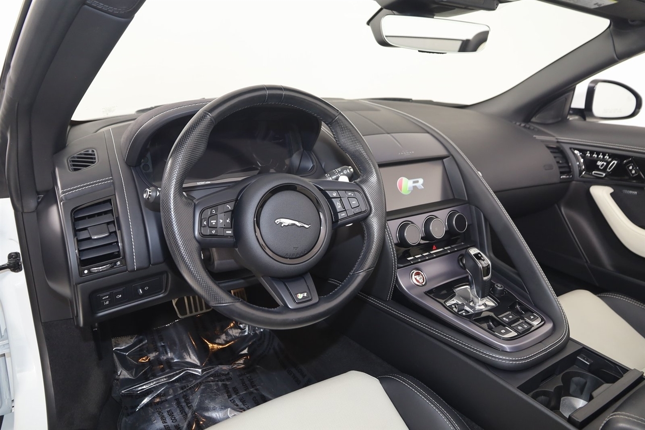 Jaguar F-Type  2022