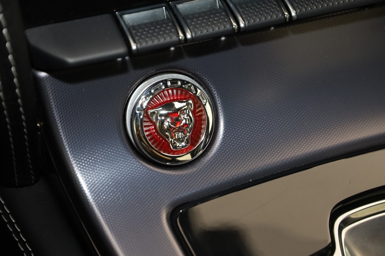 Jaguar F-Type  2022