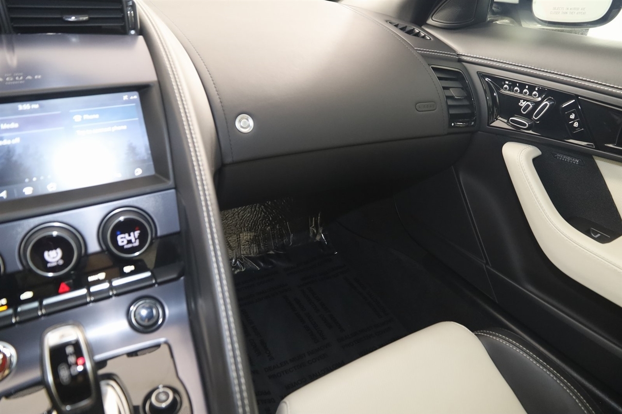 Jaguar F-Type  2022