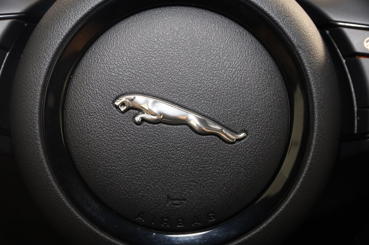 Jaguar F-Type  2022