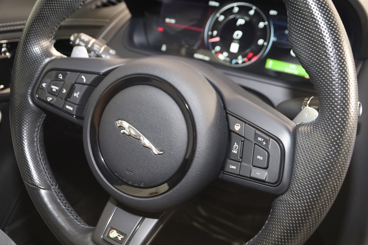 Jaguar F-Type  2022