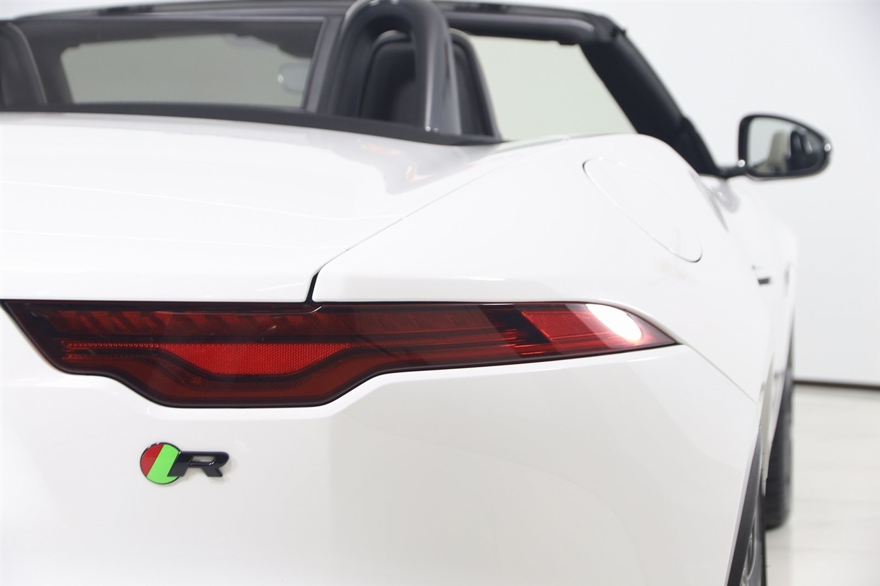 Jaguar F-Type  2022