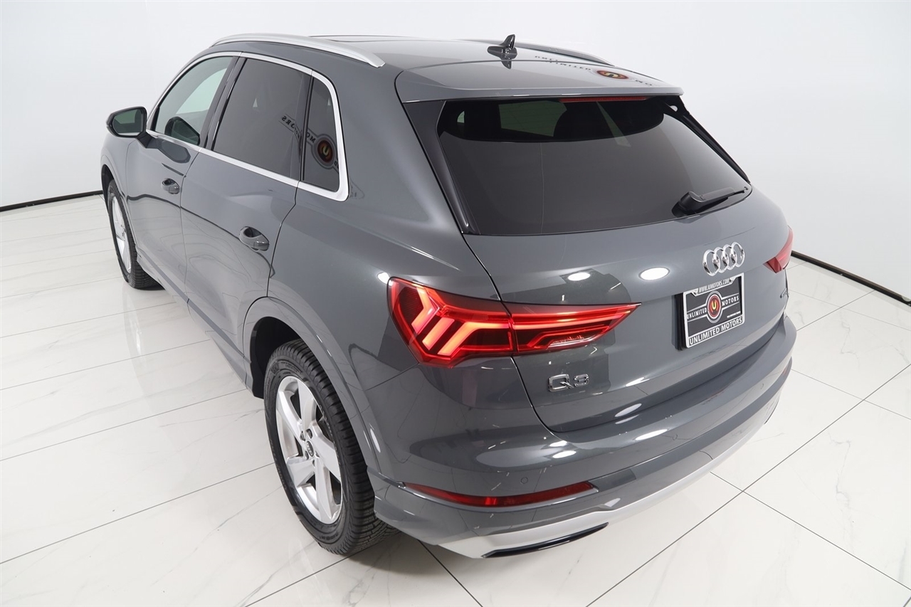 Audi Q3  2022