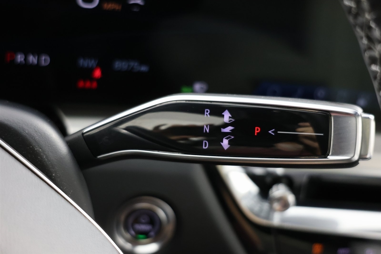 Cadillac Lyriq  2024