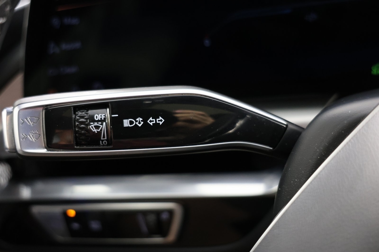 Cadillac Lyriq  2024