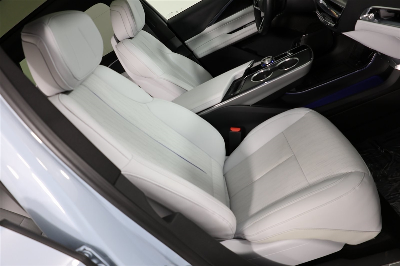 Cadillac Lyriq  2024