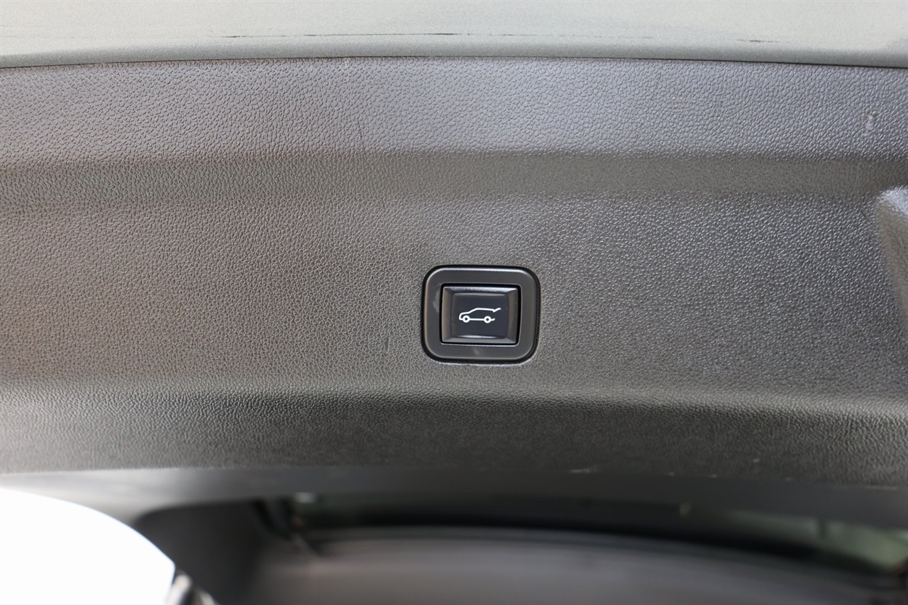 Chevrolet Tahoe  2023