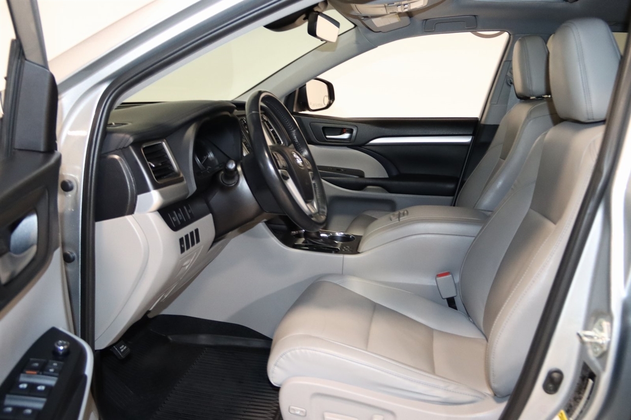 Toyota Highlander  2019